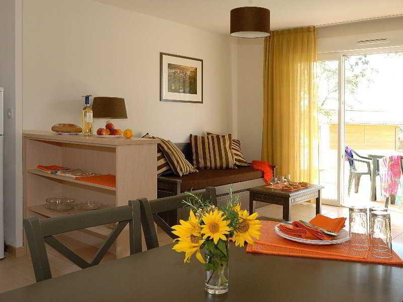 Madame Vacances - Residence Du Golf D'Armagnac Eauze Εξωτερικό φωτογραφία
